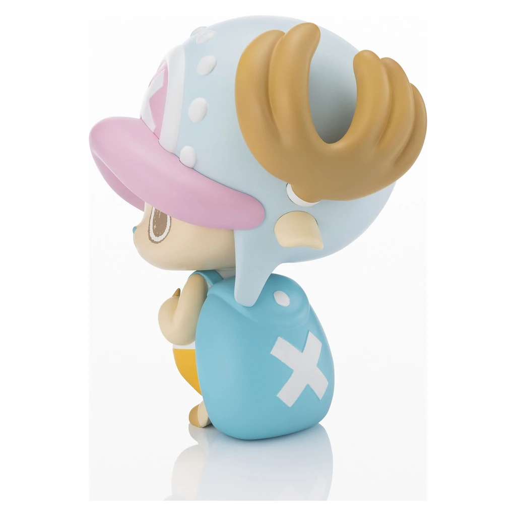 Tony Tony Chopper Tekupiku Figur mit blauem Rucksack in Seitenansicht