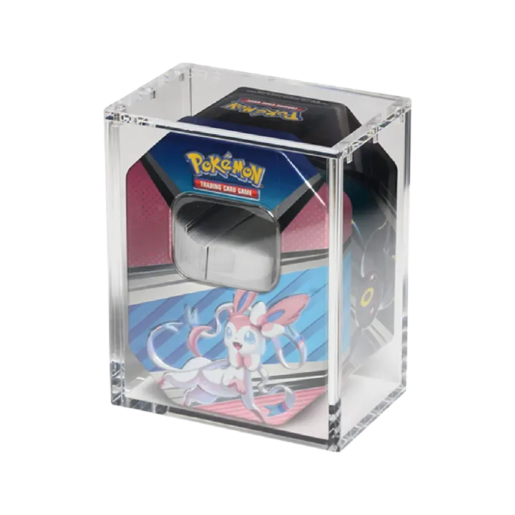 The Acrylic Box Pokemon Tin Case Regular mit eingesetzter Pokemon Tin und geschlossenem Deckel